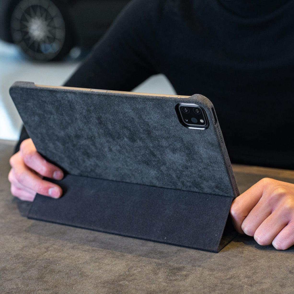 Alcantara iPad Cover - For iPad Air (13 inch) - Space Grey - Alcanside