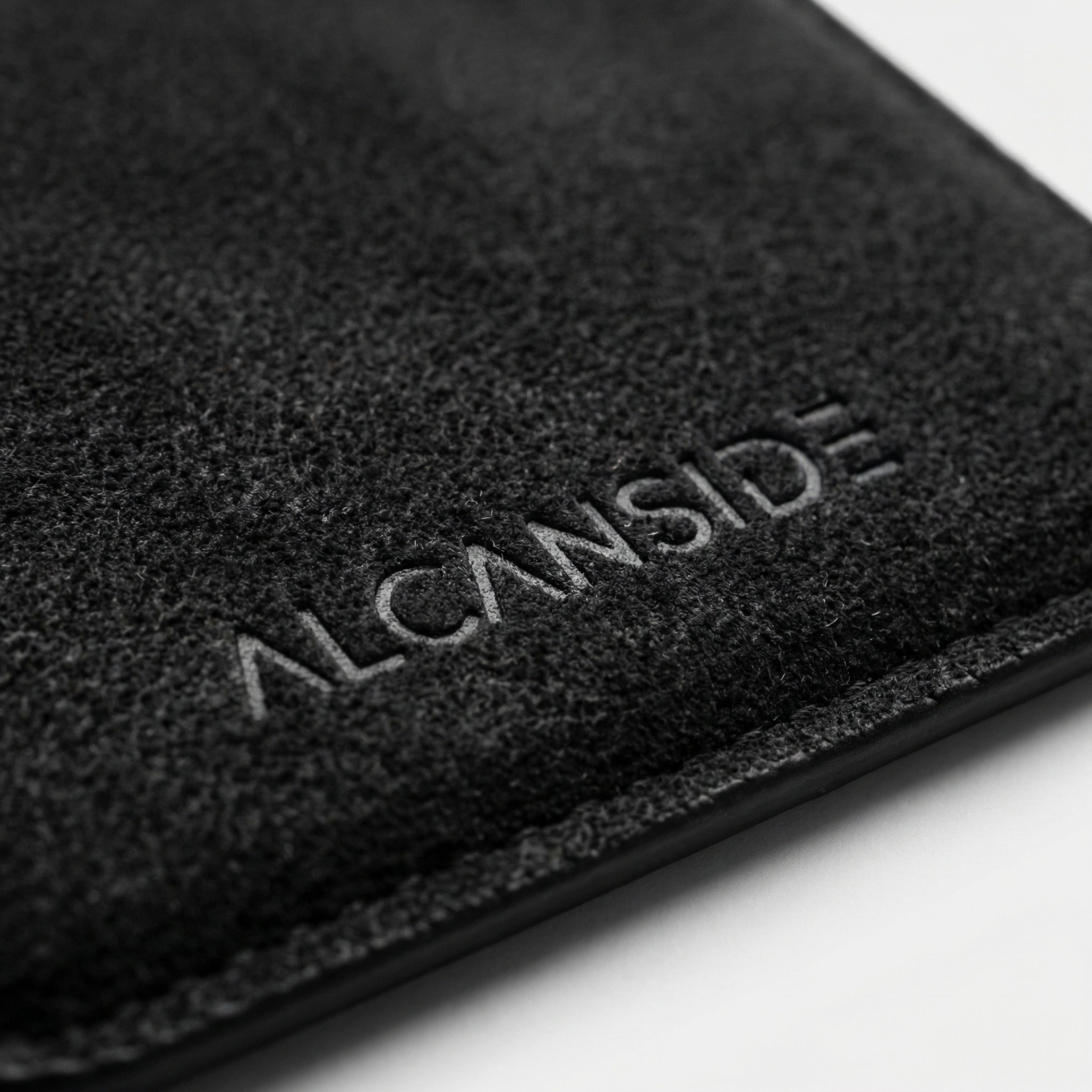 Alcantara MagSafe Wallet - Deep Black