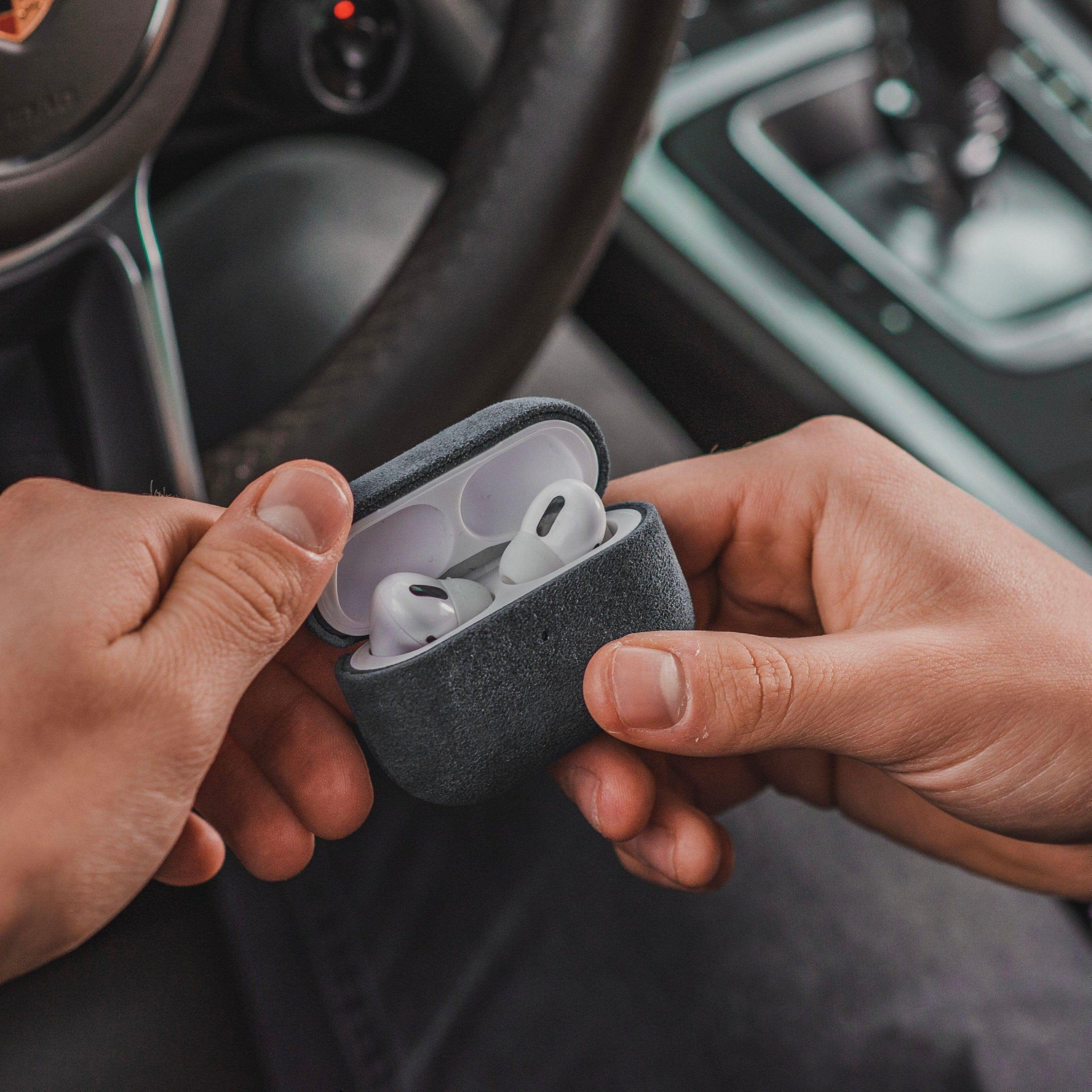 Alcantara Case - AirPods (3rd generation) - Space Grey - Alcanside